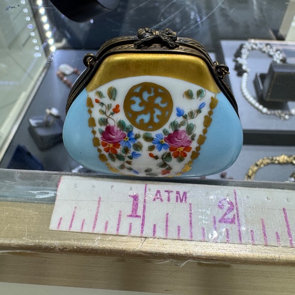 Limoges France Hand-Painted Porcelain Purse Trinket Box – Blue & Floral Design w - Picture 5 of 7
